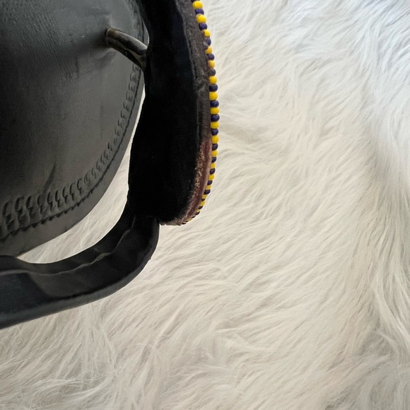 Beaded leather sandal flip flop medallion - Picture 4 of 8